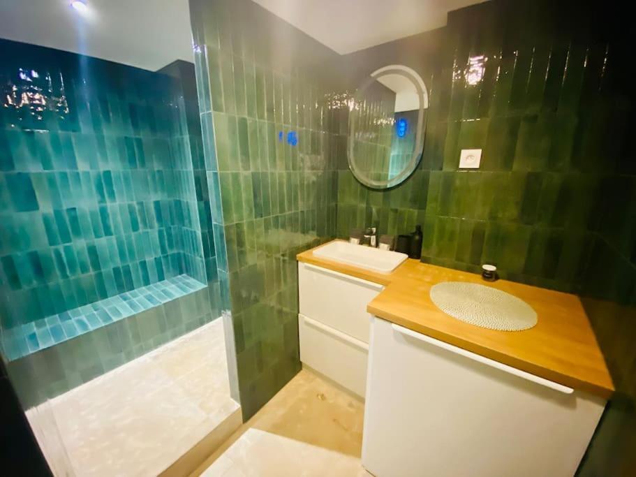 "Le Refuge" Duplex Quartier Haut, Climatise Sète Exteriér fotografie